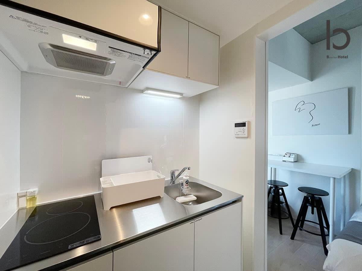 Bhotel Nekoyard - Modern Beautiful Studio, Walk To Peace Park & Shops Hiroshima Bagian luar foto